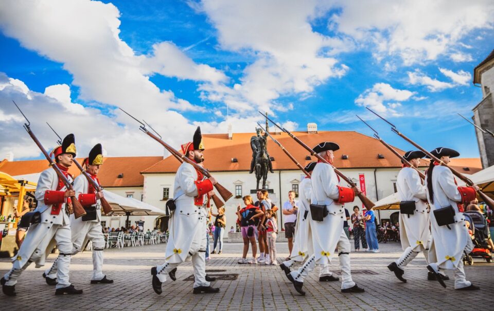 Vacanță de Rusalii în România